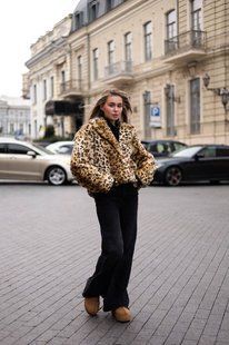 Укорочена шубка автоледі з еко-хутра кролика принт леопард на сатиновій підкладці, відкладний широкий комір, XS/S CHEN_F 62 фото