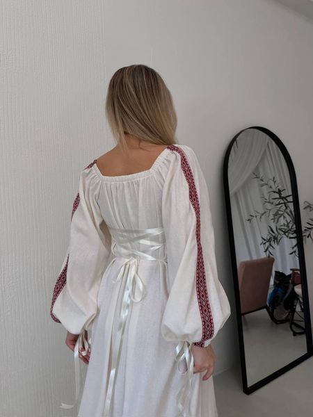 Сукня міді з льону з вишивкою, шнурівка ззаду, розріз спереду, декольте, ліф на гумці, об&rsquo;ємні рукави, що зав&rsquo;язуються знизу, Білий SOF_3038 фото