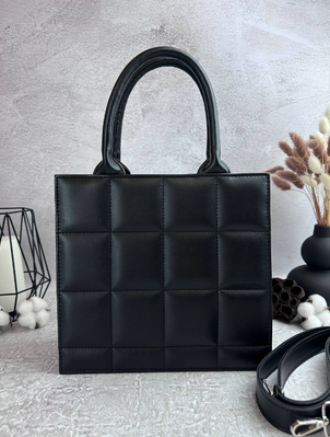 Чорна стьобана квадратна сумка "Choco lady" RBD_20256 фото