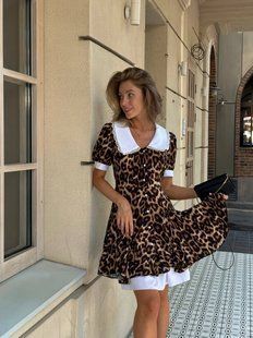 Приталенное платье мини на пуговицах из штапеля, принт леопард,V вырез, расклешенная юбка, белый подъюбник, воротничок, манжеты на коротких рукавах фонариках, пояс, 42/44 NB_0332 фото